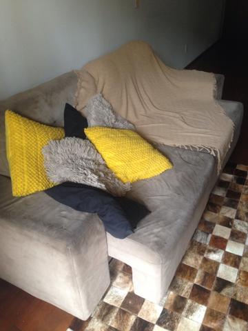 Sofa retrátil com excelente estrutura