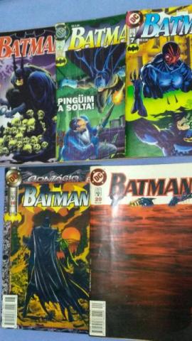 Batman e Batman Vigilantes de Gotham