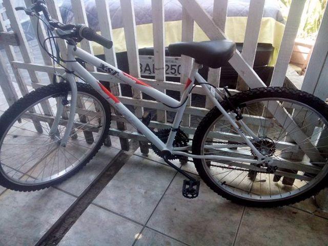 Bicicleta XST  aro 26 usada