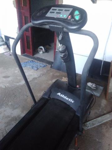 Esteira Athletic 110 v de barbada