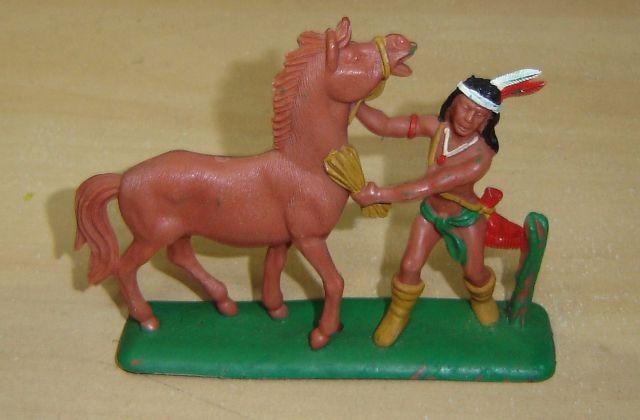 Forte Apache Gulliver # Índio Escovando Cavalo # Cód. 077
