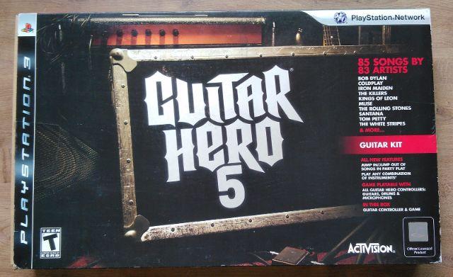 Guitarra Oficial sem Fios + Jogo Guitar Hero 5 (PS3)