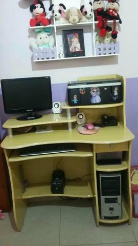 Mesa para computador