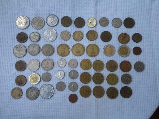 Moedas de vários países e épocas