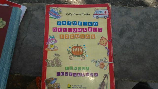 Primeiro Dicionário escolar