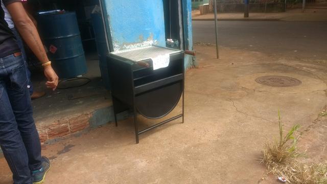 Vendemos churrasqueira R$ cada completa