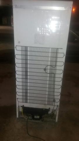 Vendo geladeira frost Free Electrolux