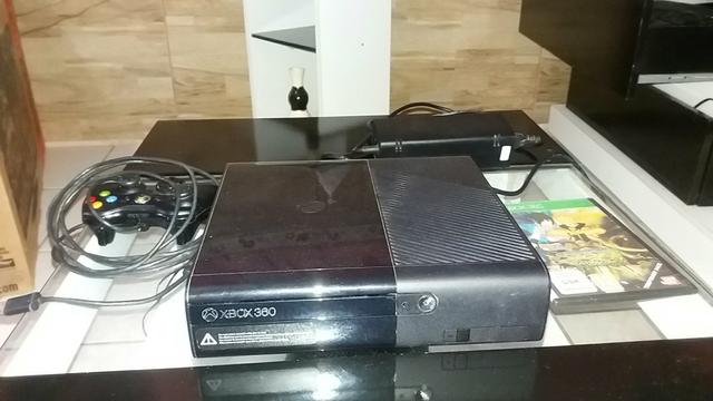 Xbox 360 desbloqueado 2 modelos de Xbox praticamente novo