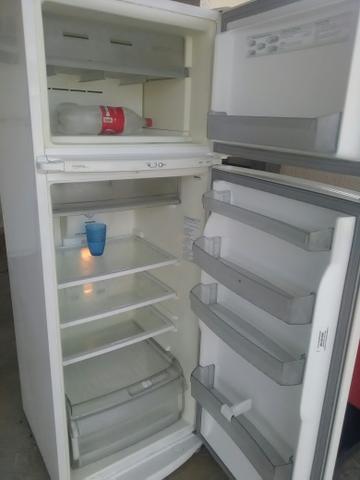 Compramos geladeira com defeito ou funcionando