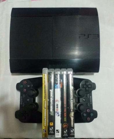 PS3 Slim + 02 Manetes + Jogos originais