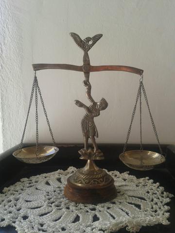 Símbolo do advogado deusa da justiça