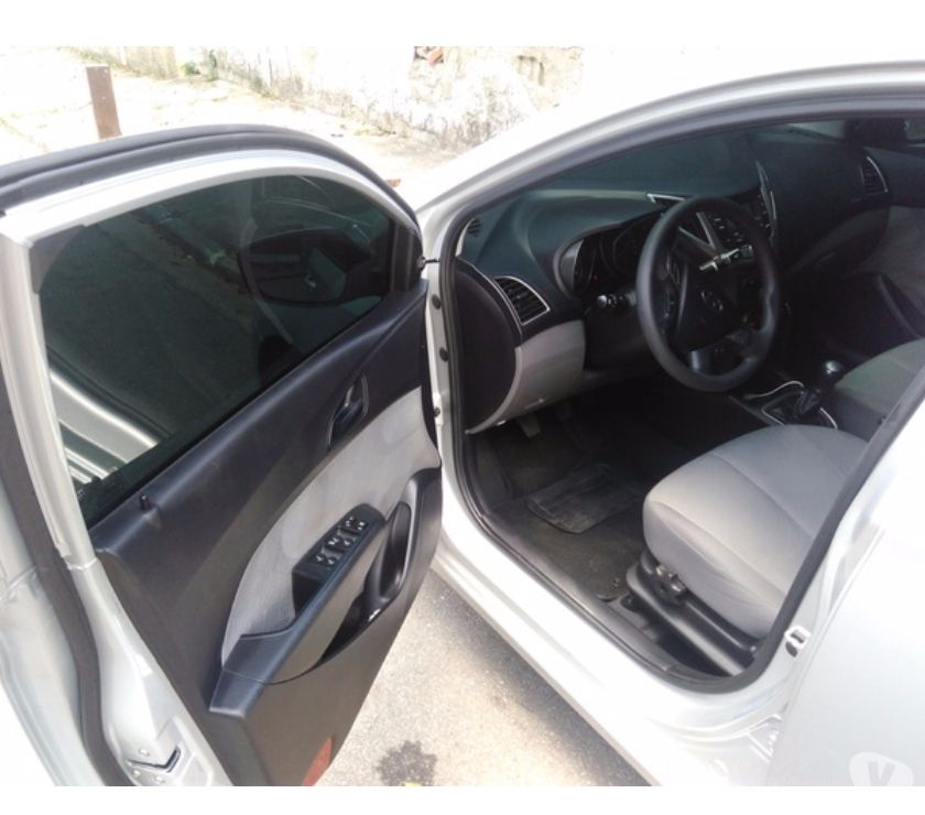 Hyundai Hb20s 4 portas manual unico dono - 