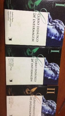 Livros de enfermagem nunca usados