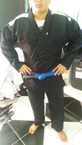 Promoção relâmpago de kimonos personalizados com o nome