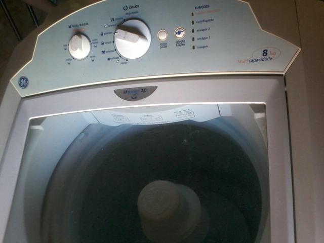 Vendo uma máquina de lava roupa de 8kl GE esta com defeito