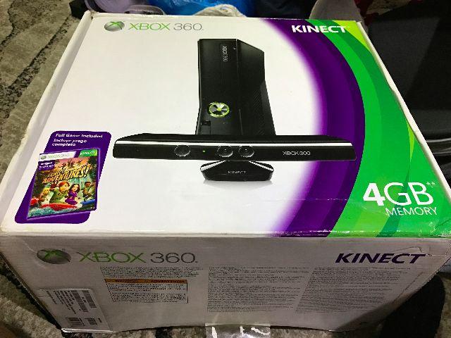 Xbox 360 + Kinect + 500gb hd + vários jogos