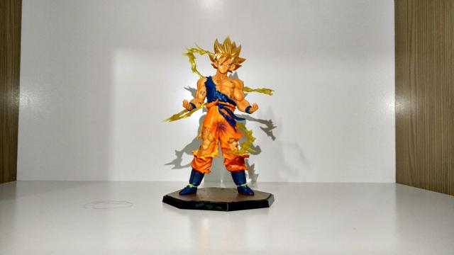 Action Figure Goku Super Sayajin Dragon ball Z
