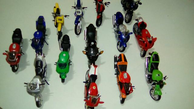 Coleção de motos - 14 peças