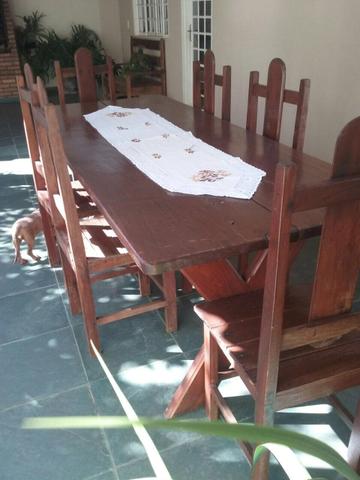 Conjunto de mesa de madeira com 6 cadeiras