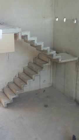 Todos os tipos de escadas.