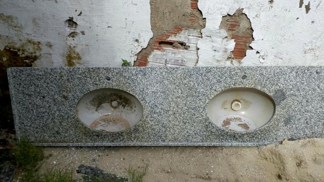 Bancada de granito com duas cubas 1,70 por 50