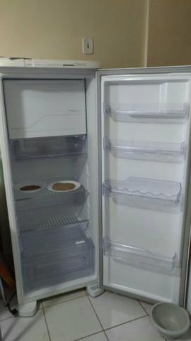 Compramos geladeira com defeito