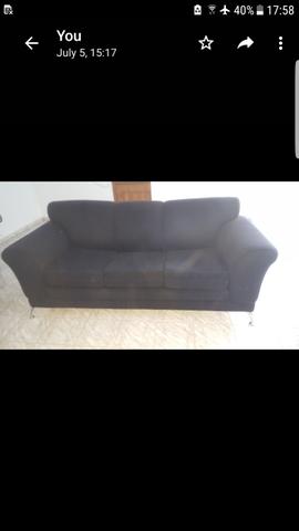 Sofá Preto 3 lugares - Muito confortável, perfeito estado