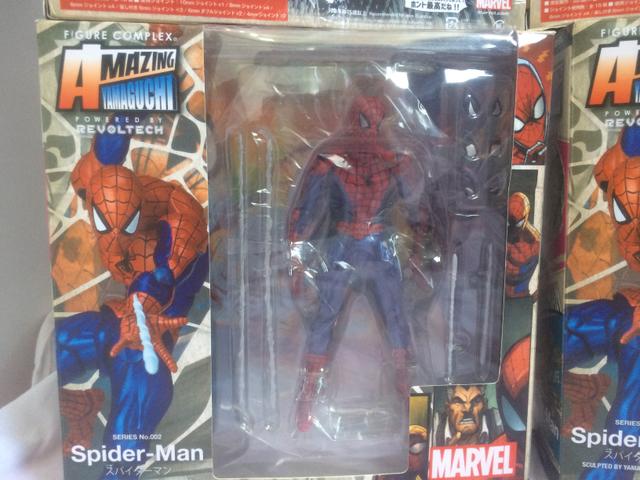 Spider man revoltech pronta entrega