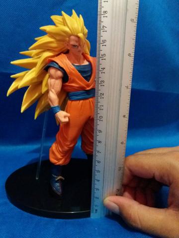 Action Figure Goku Super Sayajin 3