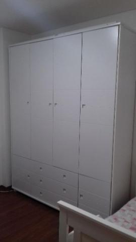 Armário Branco c/ 4 Portas e 3 Gavetões