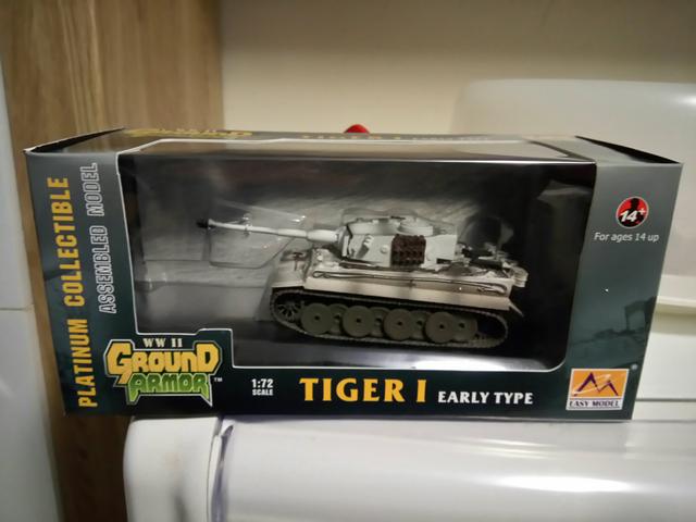 Modelo em miniatura do tank Tiger I