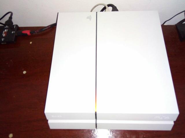 PS4 Branco
