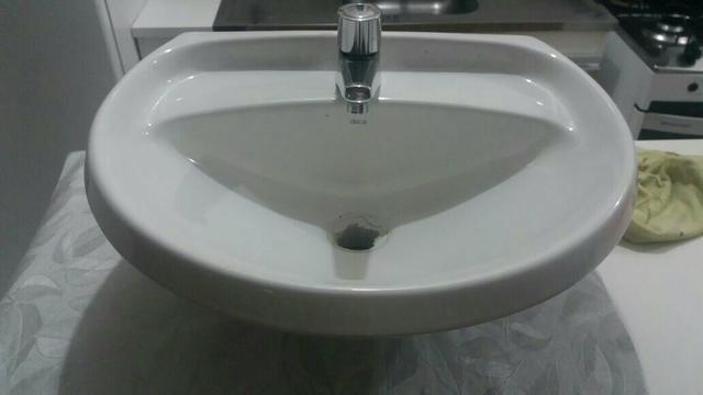 Pia banheiro