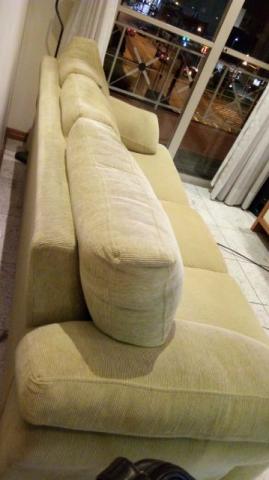 Sofá moderno 3 lugares