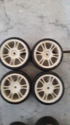 Automodelismo pneu e roda 1/10