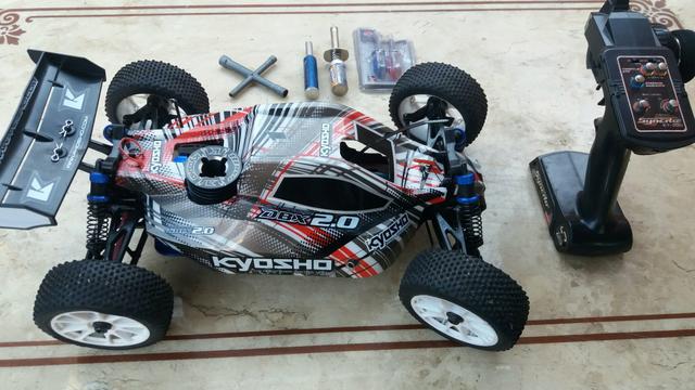 Carrinho a combustão Kyosho