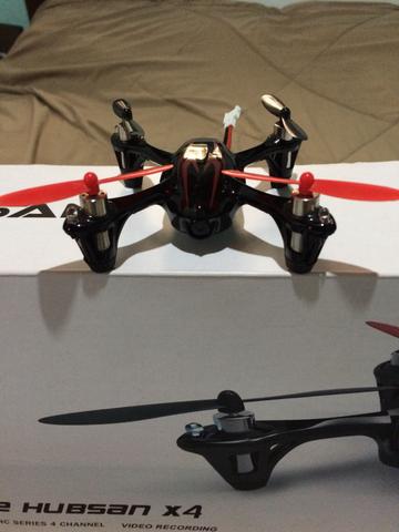 Mine drone hubsan com câmera