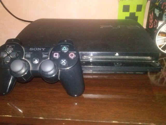 Playstation 3 Slim + 7 Jogos GTA5, CSGO online