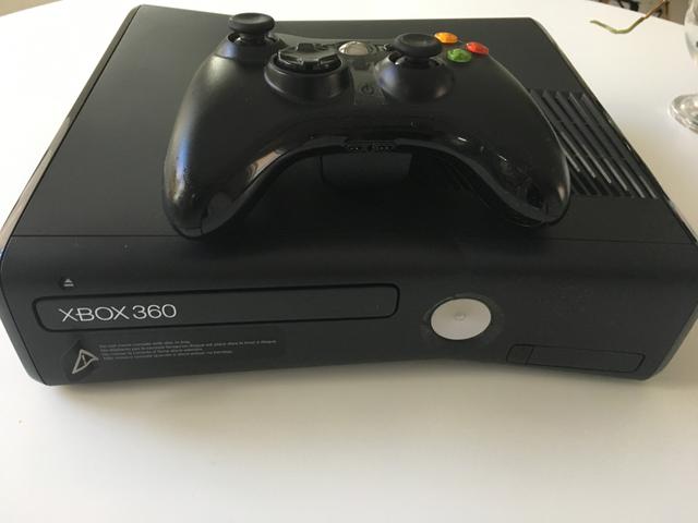 Vale a Pena - Xbox 360 Slim 250GB Semi-Novo