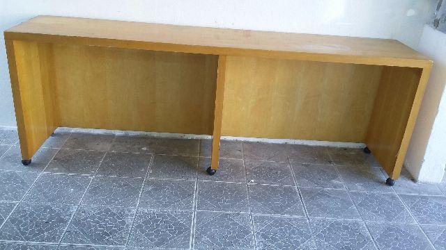 Balcão com rodinhas