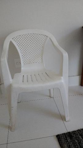Cadeiras de Plástico p/ Adultos