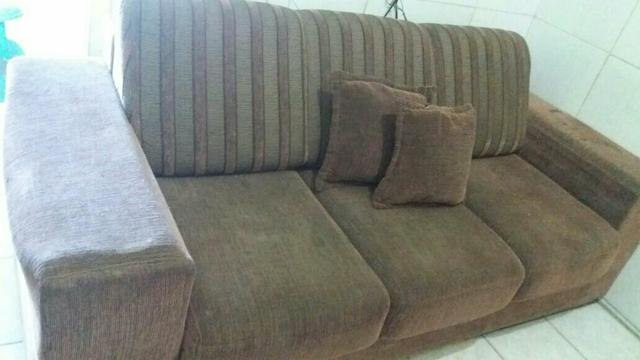 Conjunto de sofá de três e dois lugares