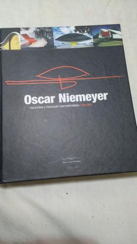 Livro Oscar Niemeyer Trajetória