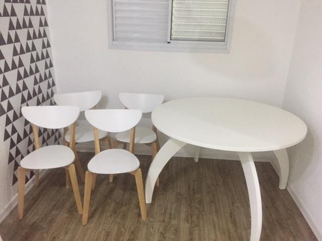Mesa Jantar branca Oppa + 4 cadeiras - 1 ano de uso
