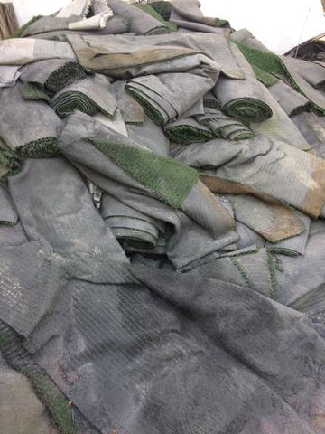 Grama sintética usada