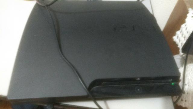 PS3 com 3 jogos top