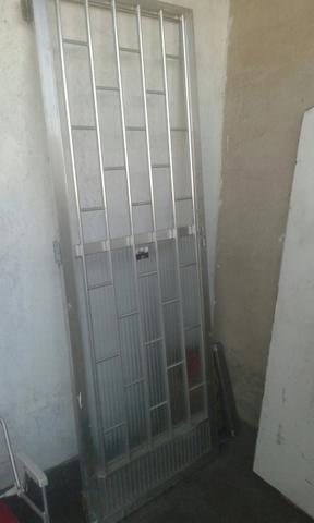 Porta de aluminio