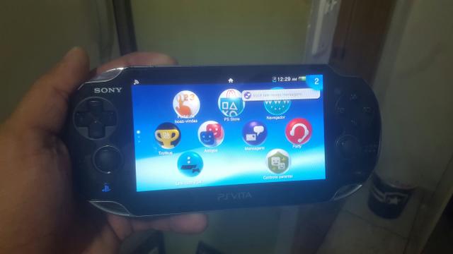 Psvita com jogo na caixa completo