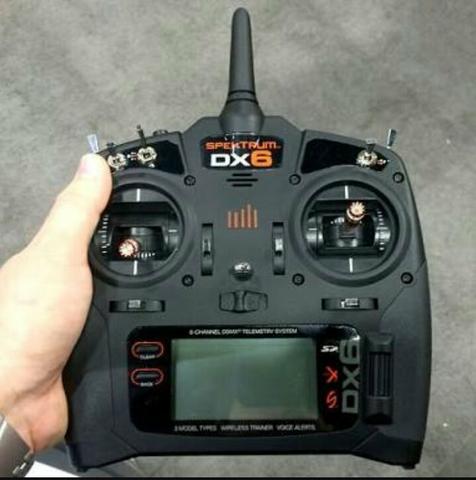 Aeromodelo radio spectrum dx6 blac