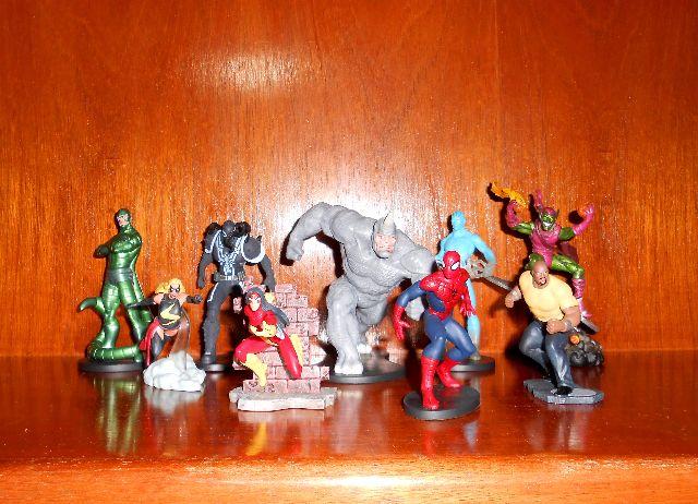 Coleção Homem Aranha + Marvel Universe - Disney Store -